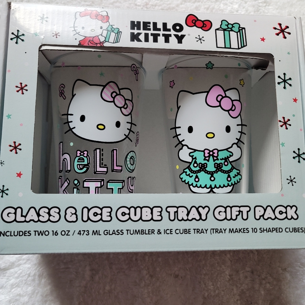 Hello kitty bundle - Picture 5 of 7